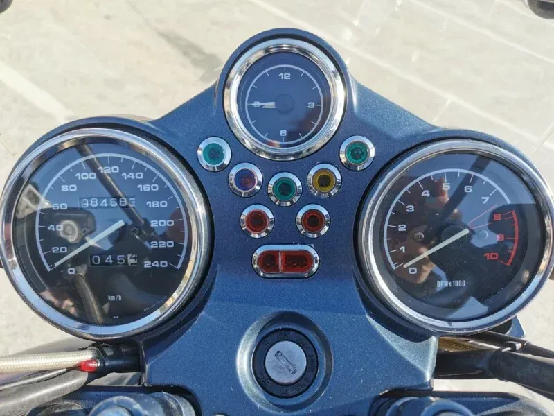 R1150R