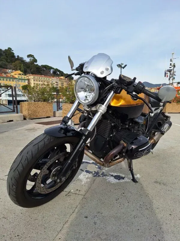 R1200