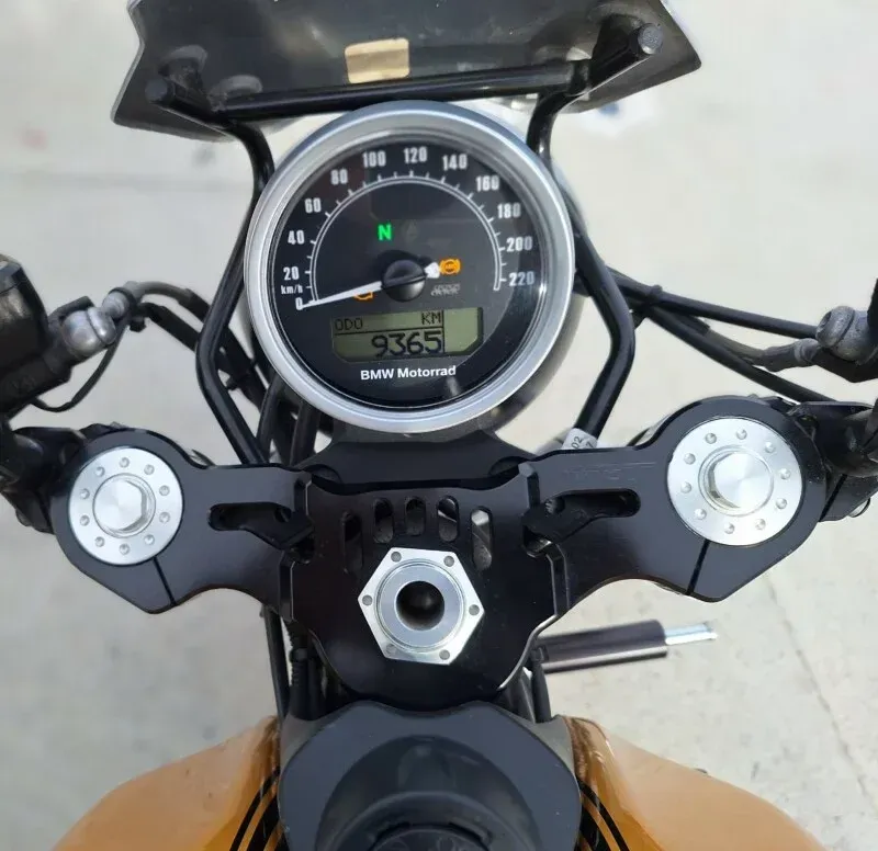 R1200